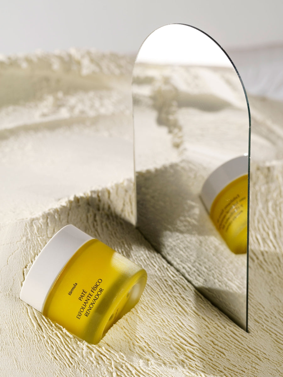 Paté exfoliante Físico  Renovador